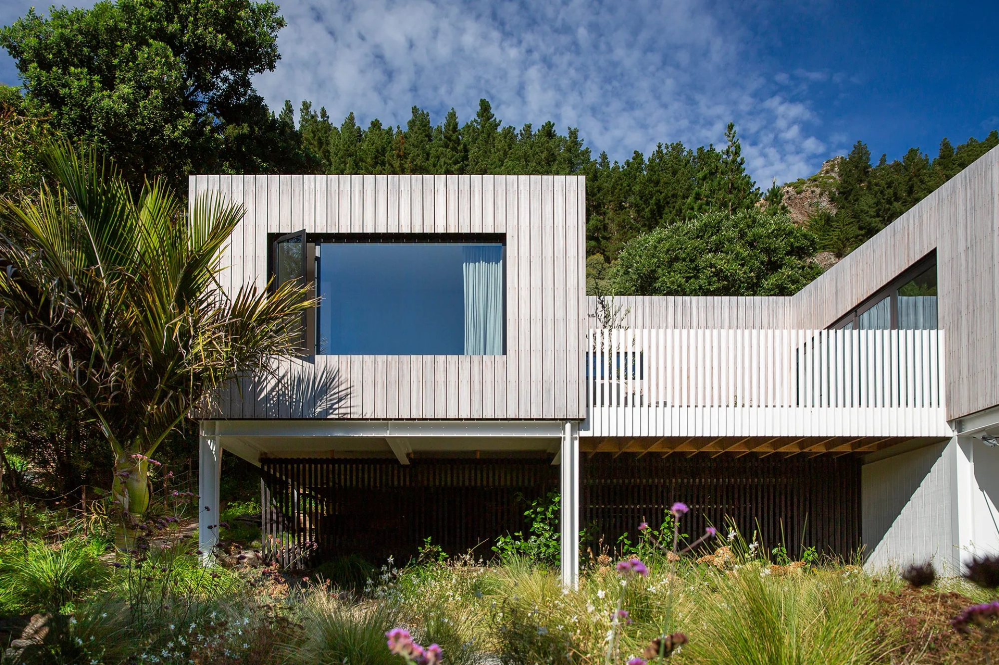 <img alt="" src="/images/0/0/1/b/-/001b-sumner-architecture-photography-lumo-4a9968e3.webp?description" width="960" height="640" style="--aspect-ratio: 1920/1280;" />