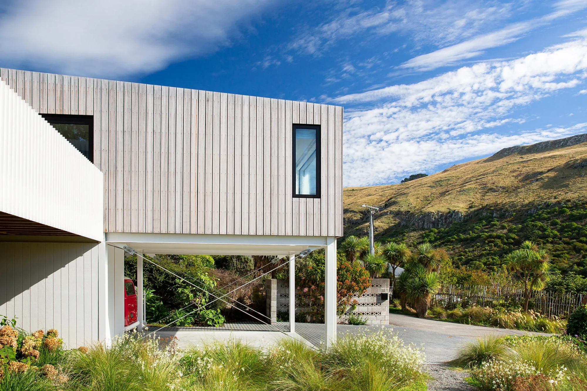 <img alt="" src="/images/0/0/2/-/s/002-sumner-architecture-photography--lumo-11f0123c.webp?description" width="960" height="640" style="--aspect-ratio: 1920/1280;" />