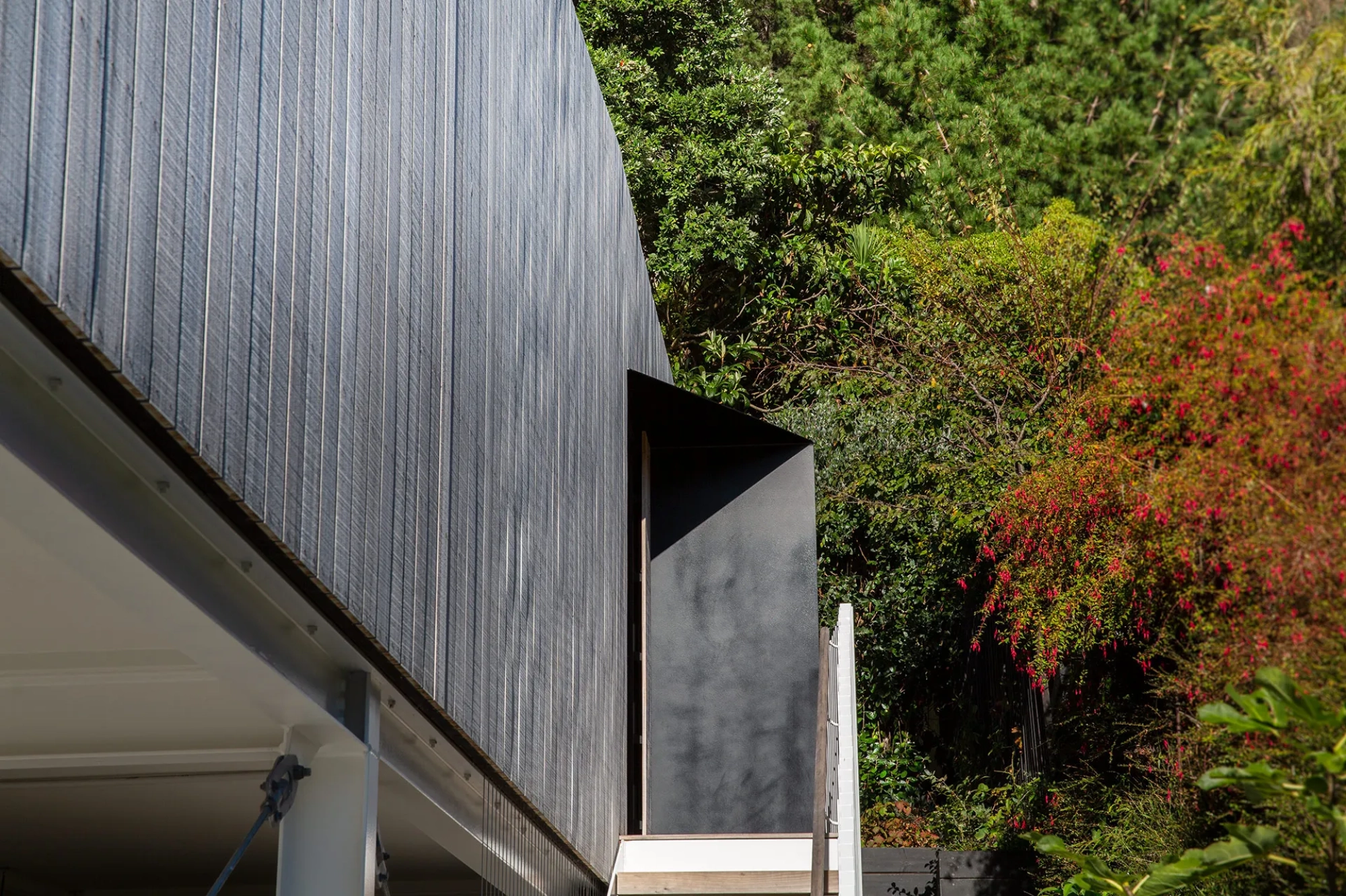 <img alt="" src="/images/0/0/9/-/s/009-sumner-architecture-photographer--lumo-8e2709fb.webp?description" width="960" height="640" style="--aspect-ratio: 1920/1280;" />