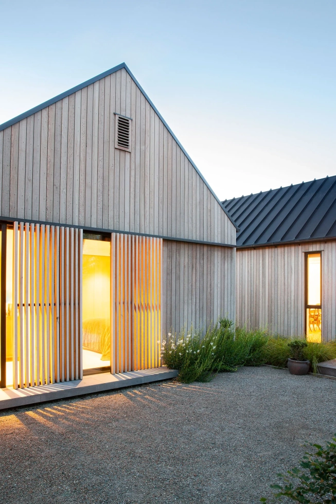 <img alt="" src="/images/0/1/0/-/a/010-architecture-photographer-south-island-lumo-dab8cf2f.webp?description" width="720" height="1080" style="--aspect-ratio: 1440/2160;" />