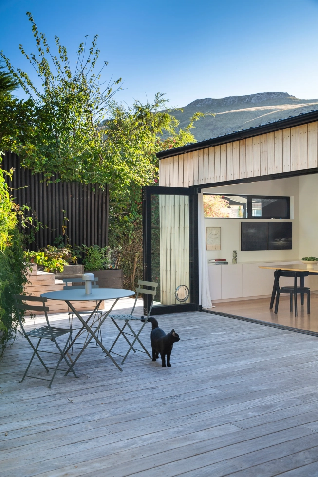 <img alt="" src="/images/0/1/5/-/s/015-sumner-architecture-photography--lumo-3864a93b.webp?description" width="960" height="1440" style="--aspect-ratio: 1920/2880;" />