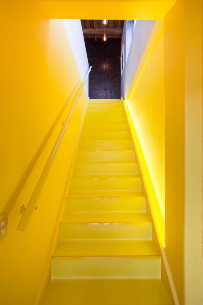 <img alt="" src="/images/1/9/0/-/s/190-st-asaph-st-deflux-design-lumo-photography2-086dae34.webp?description" width="456" height="685" style="--aspect-ratio: 913/1370;" />