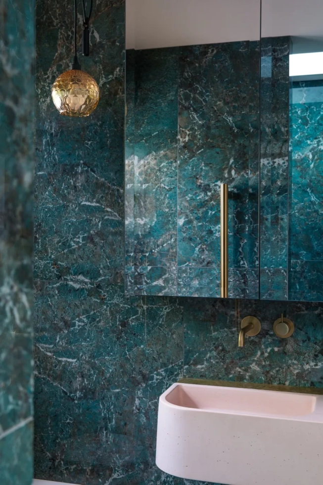 <img alt="" src="/images/i/n/t/e/r/interior-mt-pleasant-bathroom-stone-lumo-4d772c56.webp?description" width="456" height="685" style="--aspect-ratio: 913/1370;" />
