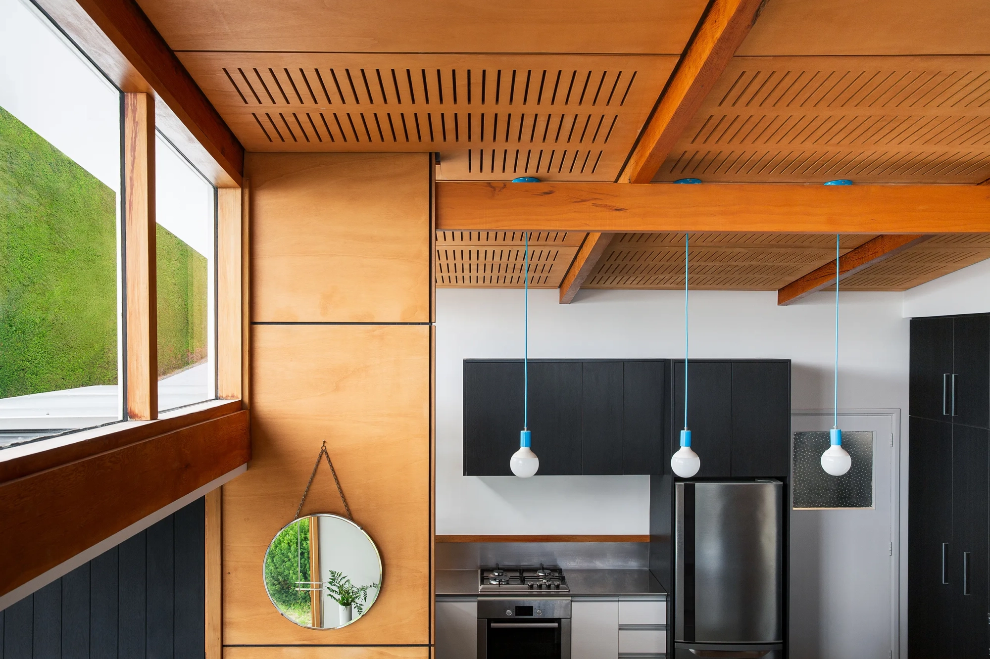 <img alt="" src="/images/i/n/t/e/r/interior-mt-pleasant-kitchen-renovation-lumo-bb78fddc.webp?description" width="1280" height="853" style="--aspect-ratio: 2560/1707;" />