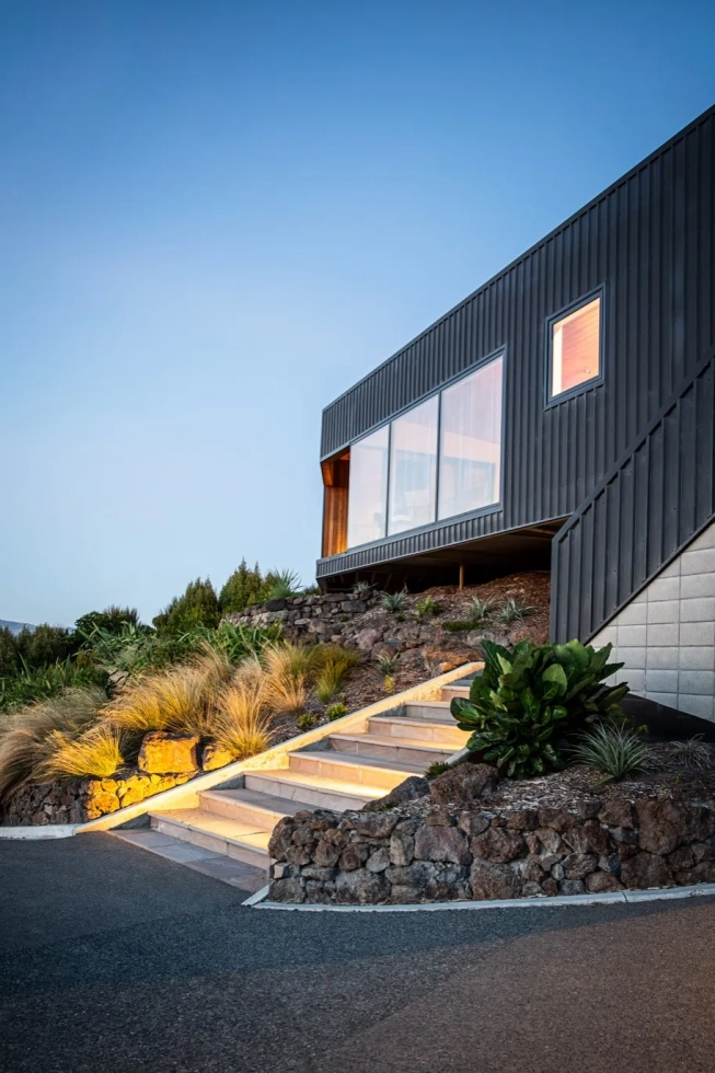 <img alt="" src="/images/l/y/t/t/e/lyttelton-nott-architecturelumophoto6-a77394d5.webp?description" width="456" height="685" style="--aspect-ratio: 913/1370;" />