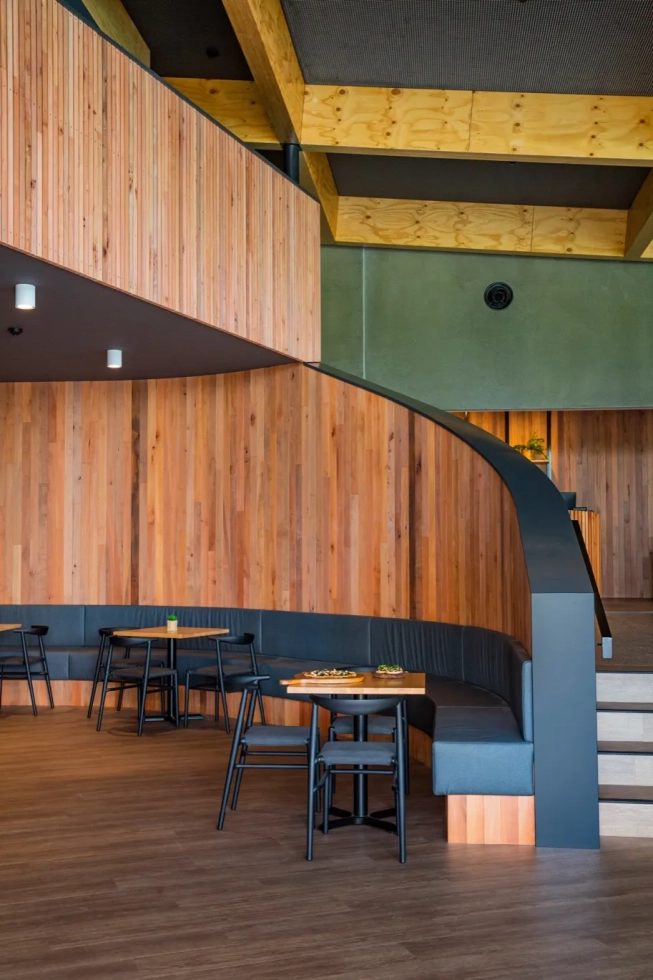 <img alt="" src="/images/o/p/u/k/e/opuke-interior-design-lumo-photography4-5fca9cae.webp?description" width="456" height="685" style="--aspect-ratio: 913/1370;" />