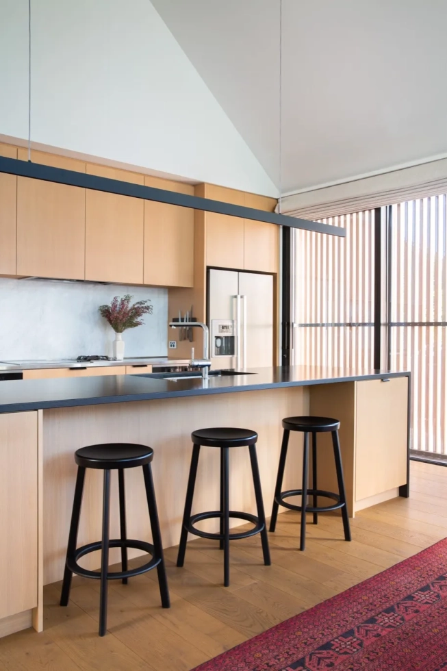 <img alt="" src="/images/r/i/v/e/r/river-house-aw-architects-architecture-lumo-photography-09-3bc959dc.webp?description" width="456" height="685" style="--aspect-ratio: 913/1370;" />